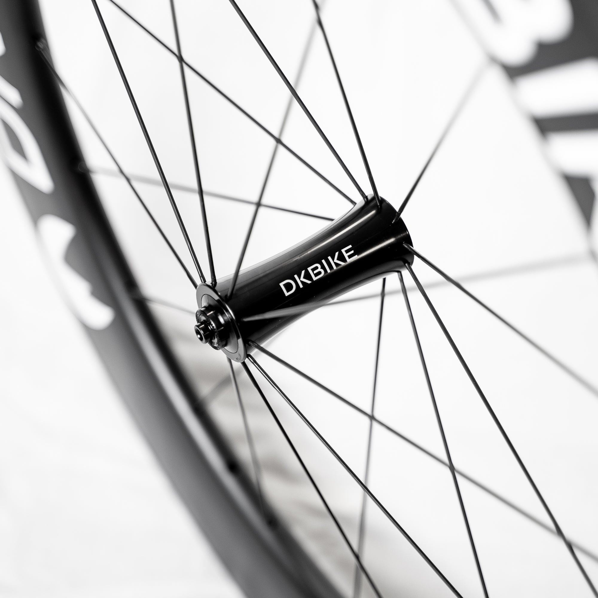 DKBIKE Carbon framhjul - Skivbroms (Skiv)