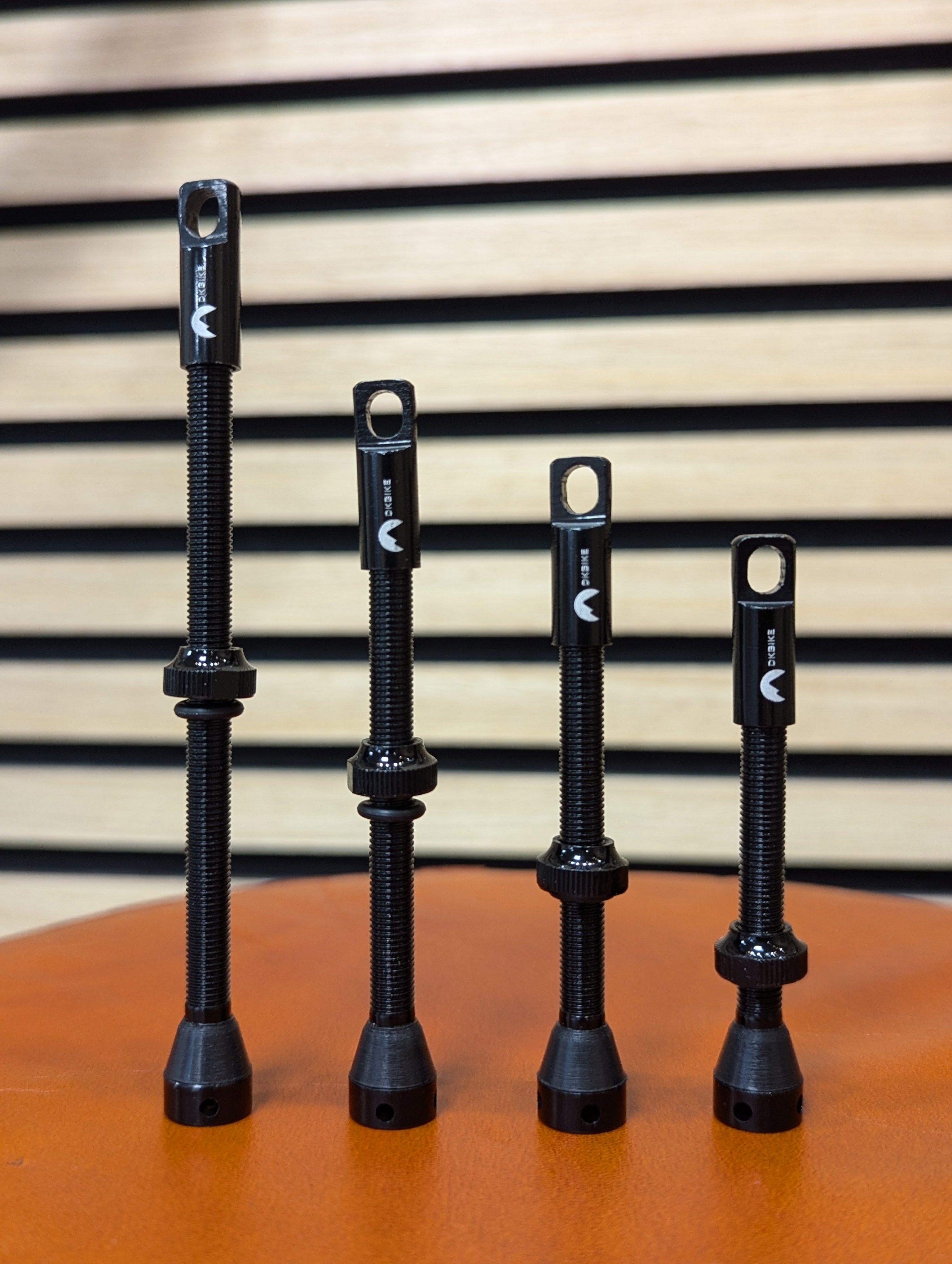 Tubeless valve - Set of 2 pcs.